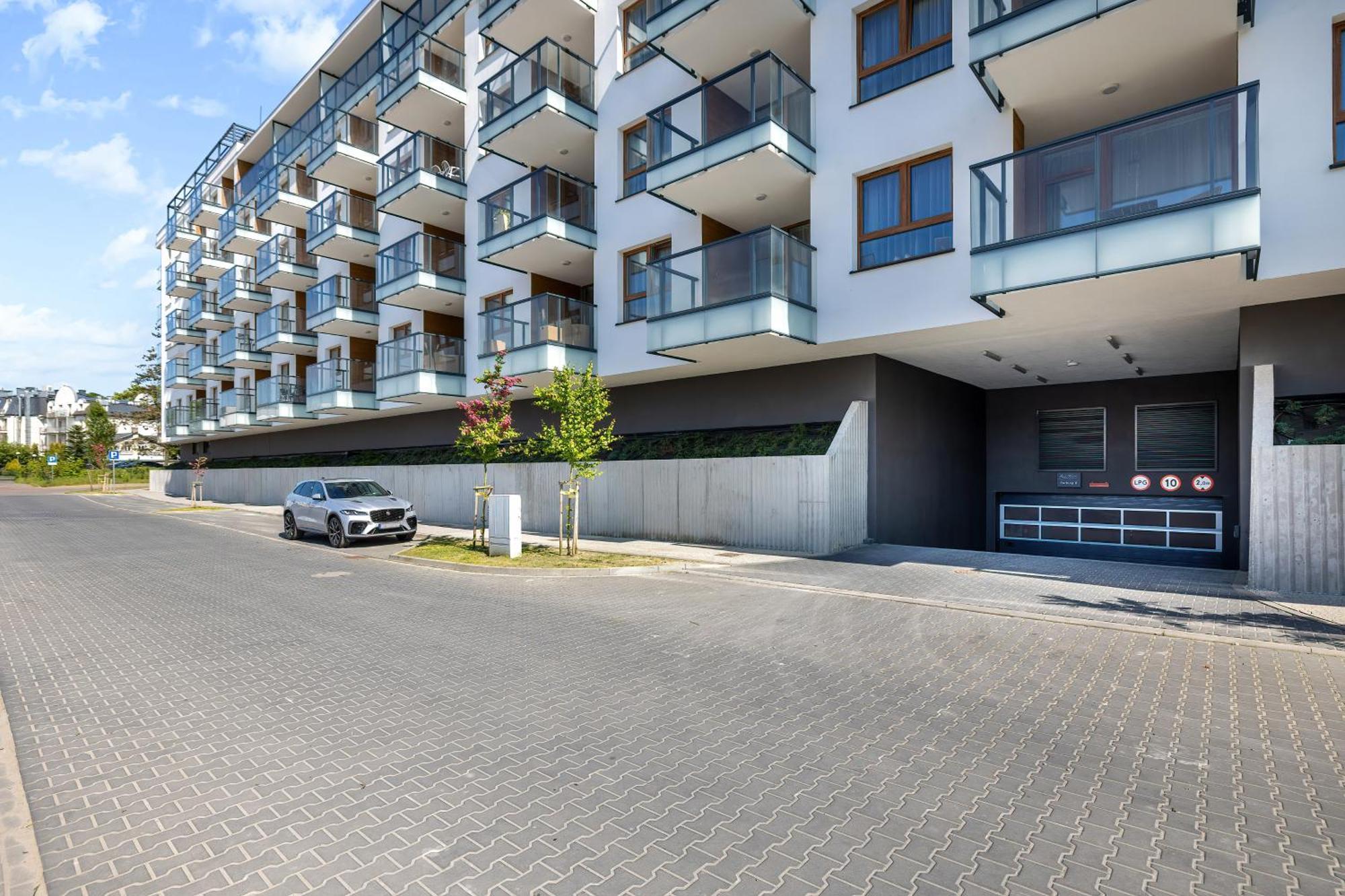 Sun & Beach Apartments Bel Mare With Parking By Noclegi Renters 米兹多洛杰 外观 照片